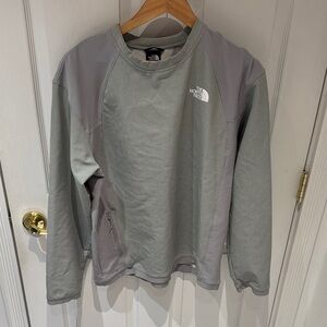 The North Face Men's Gray Tekwear Flashdry Pullover men large